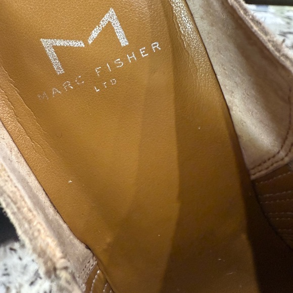 Marc Fisher  NFR approved Footwear Taupe Ankle Booties. Excellent opportunity. - Picture 5 of 5